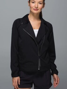 Lululemon soft summer moto jacket 8